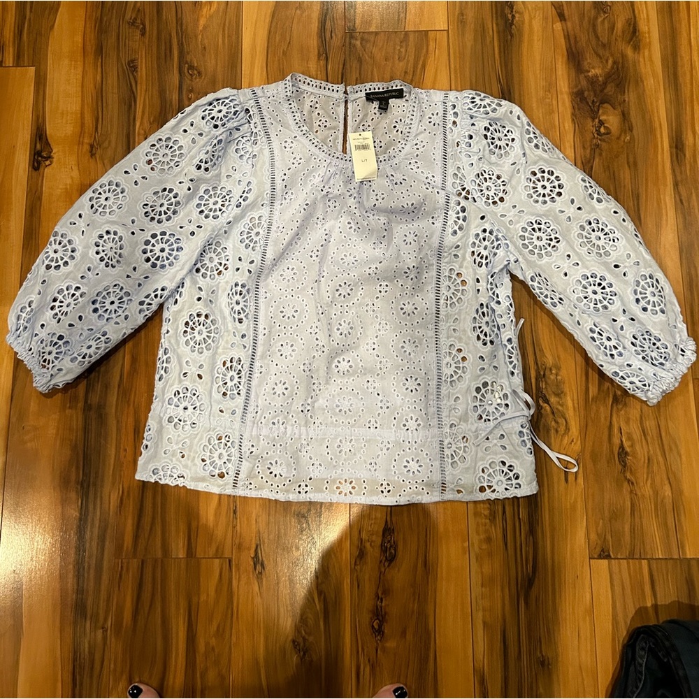 NWT Banana Republic large light tall blue eyelet top